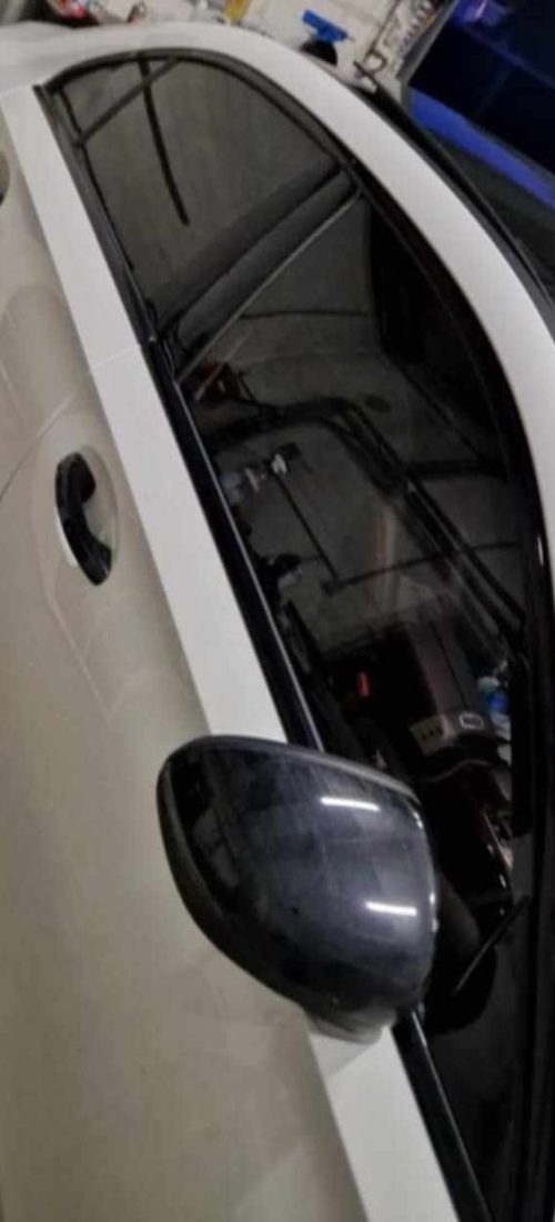 foto windowtinting naast de tekst( niet de blokfoto)